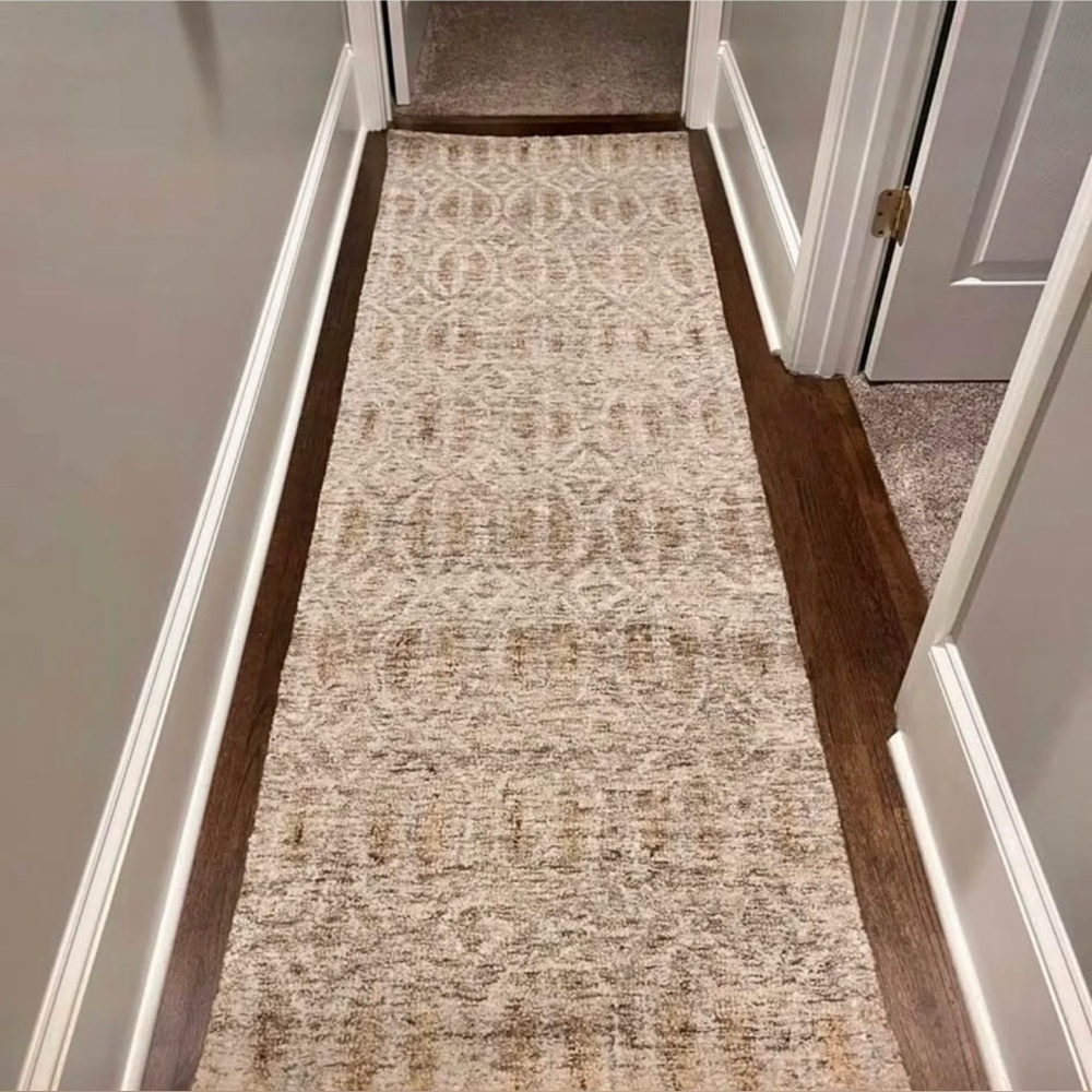 NEW Hand Tufted Wool Palm Runner 2'6" × 8'